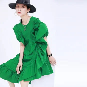 Дизайнерское кружевное платье с объемным грибком 